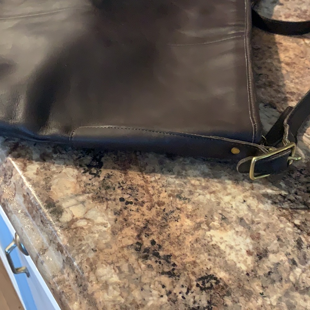 Coach Large Soft Leather Shoulder Bag #9210 - Picture 7 of 11